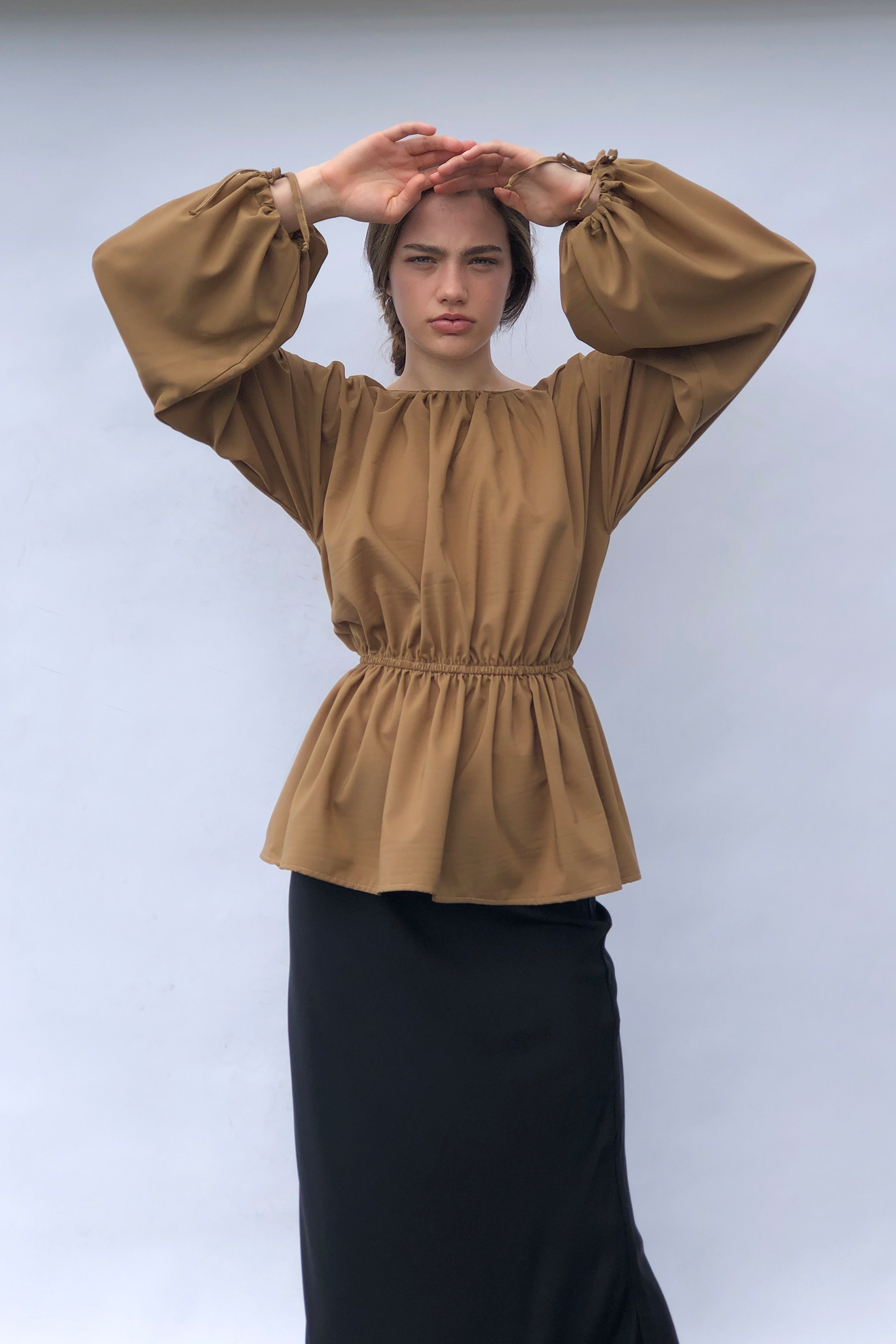 Claude Deux Blouse in Caramel