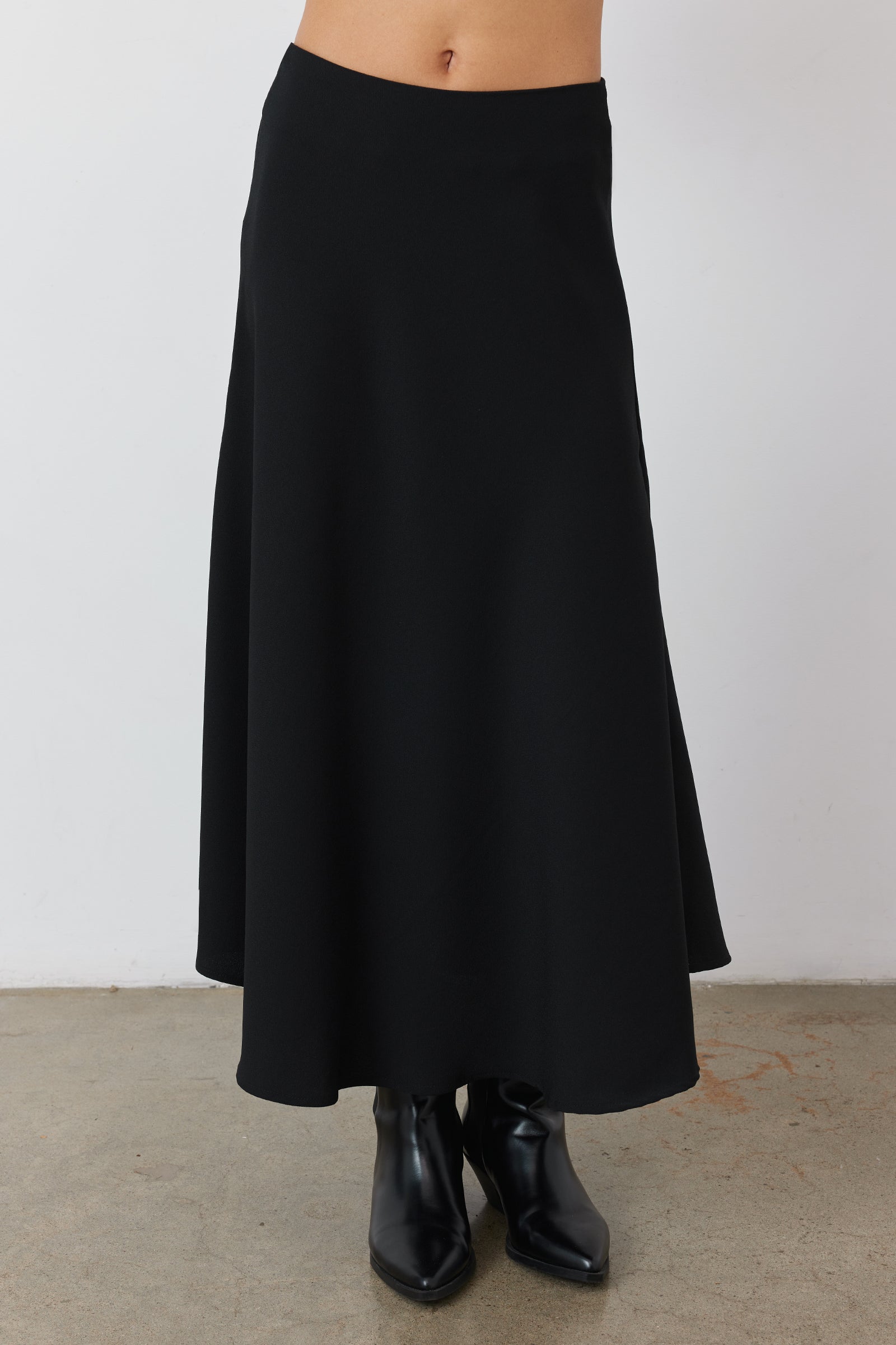 Drape Skirt in Black